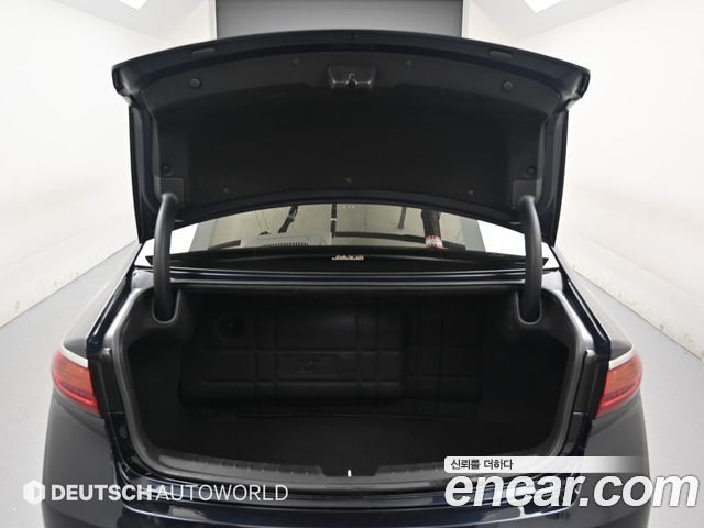 Kia K7 3.0 LPI Prestige (Rental Car) 2018 — фото 23