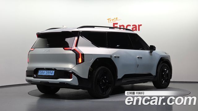 Kia EV9 Long Range 4WD GT Line 2024 — фото 2