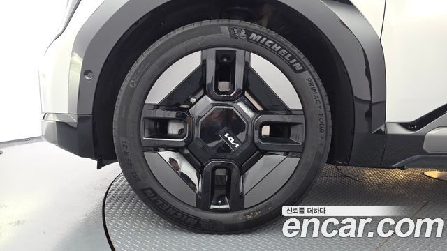 Kia EV9 Long Range 4WD GT Line 2024 — фото 5