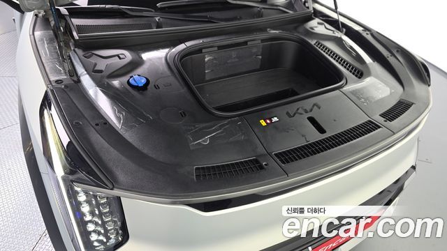 Kia EV9 Long Range 4WD GT Line 2024 — фото 6