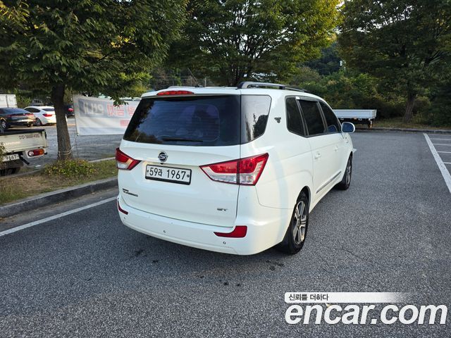 KG Mobility (SsangYong) Korando Turismo 4WD GT 9-seater 2015 — фото 3