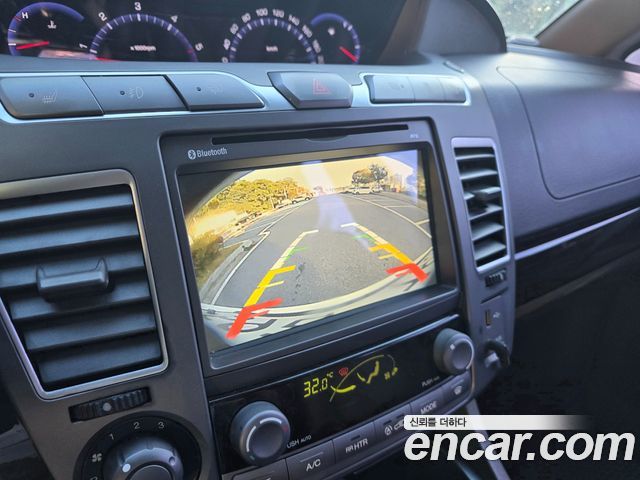 KG Mobility (SsangYong) Korando Turismo 4WD GT 9-seater 2015 — фото 20