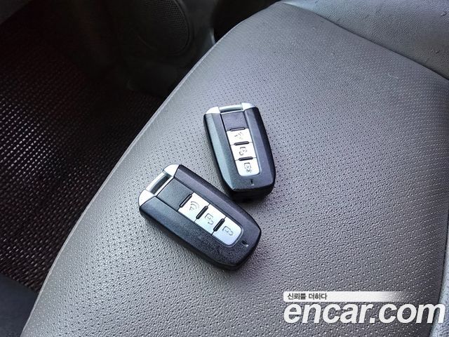 KG Mobility (SsangYong) Korando Turismo 4WD GT 9-seater 2015 — фото 21