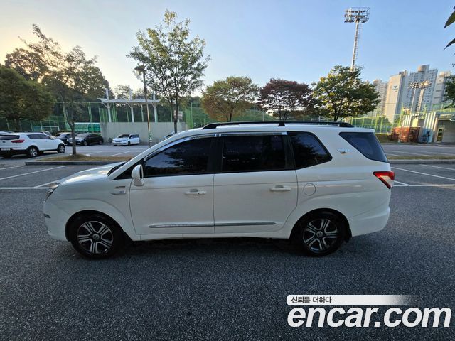 KG Mobility (SsangYong) Korando Turismo 4WD GT 9-seater 2015 — фото 22