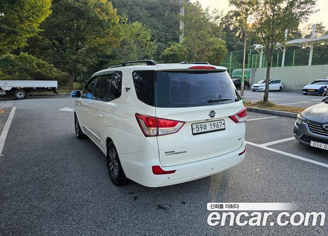 KG Mobility (SsangYong) Korando Turismo 4WD GT 9-seater 2015 — фото 23