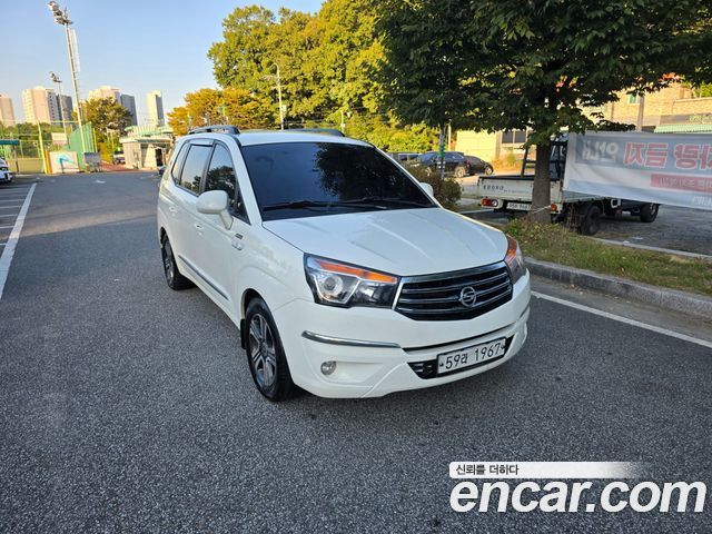 KG Mobility (SsangYong) Korando Turismo 4WD GT 9-seater 2015 — фото 24