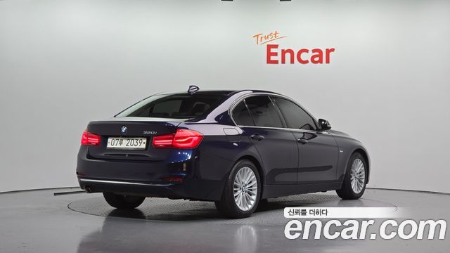 BMW 3 Series (F30) 320i Luxury 2017 — фото 2