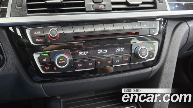 BMW 3 Series (F30) 320i Luxury 2017 — фото 33
