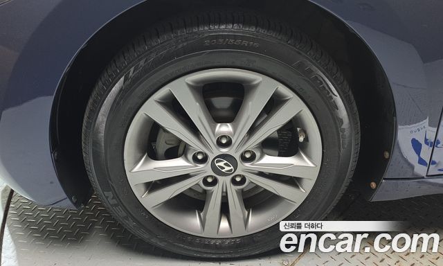 Hyundai Avante (AD) 1.6 e-VGT SMART Special 2018 — фото 5