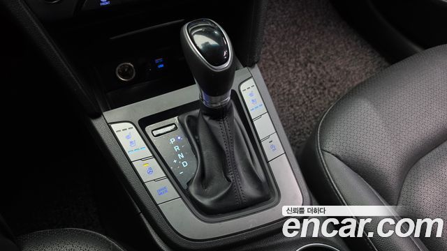 Hyundai Avante (AD) 1.6 e-VGT SMART Special 2018 — фото 9