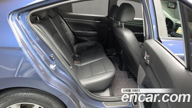 Hyundai Avante (AD) 1.6 e-VGT SMART Special 2018 — фото 11