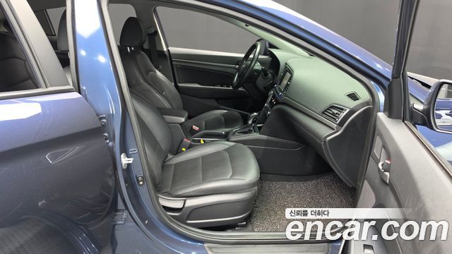 Hyundai Avante (AD) 1.6 e-VGT SMART Special 2018 — фото 26