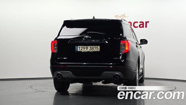 Ford Explorer (VI) 2.3 LimIted 4WD 2021 — фото 4