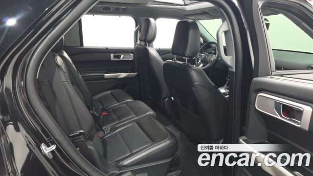 Ford Explorer (VI) 2.3 LimIted 4WD 2021 — фото 12