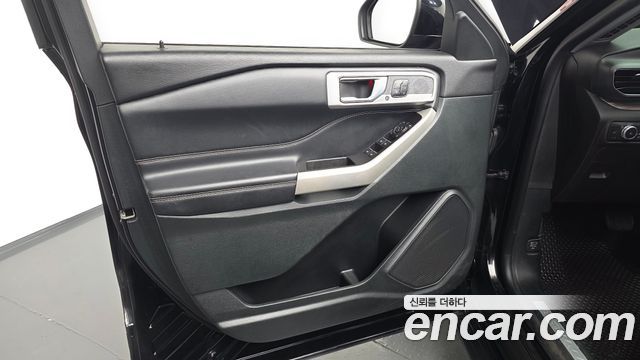 Ford Explorer (VI) 2.3 LimIted 4WD 2021 — фото 24