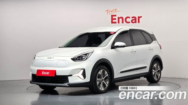 Kia Niro Plus Earth 2023 — фото 1