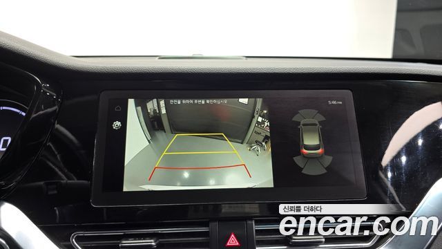 Kia Niro Plus Earth 2023 — фото 18