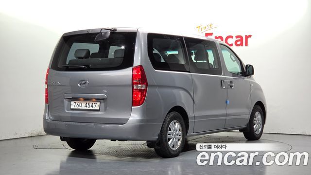 Hyundai Grand Starex 12-Seater Wagon Smart 2018 — фото 2