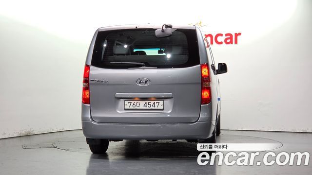 Hyundai Grand Starex 12-Seater Wagon Smart 2018 — фото 4