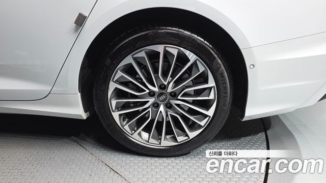 Audi A6 (C8) 45 TFSI Quattro Premium 2025 — фото 21