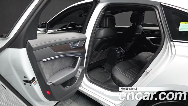 Audi A6 (C8) 45 TFSI Quattro Premium 2025 — фото 26