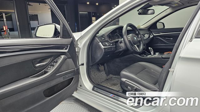 BMW 5 Series (F10) 520d xDrive M Aero Dynamic 2016 — фото 10