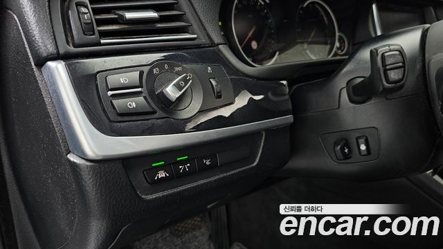 BMW 5 Series (F10) 520d xDrive M Aero Dynamic 2016 — фото 16