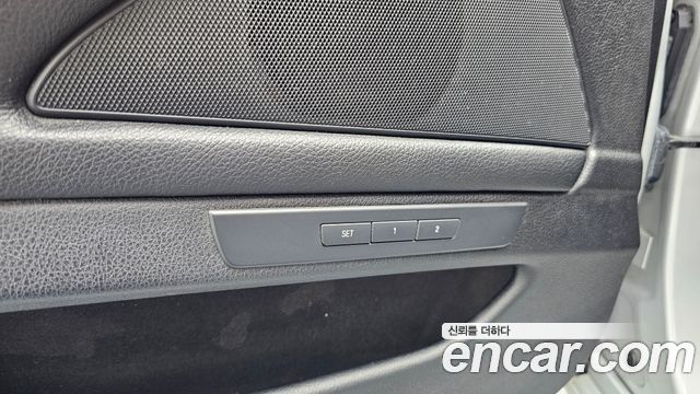 BMW 5 Series (F10) 520d xDrive M Aero Dynamic 2016 — фото 30
