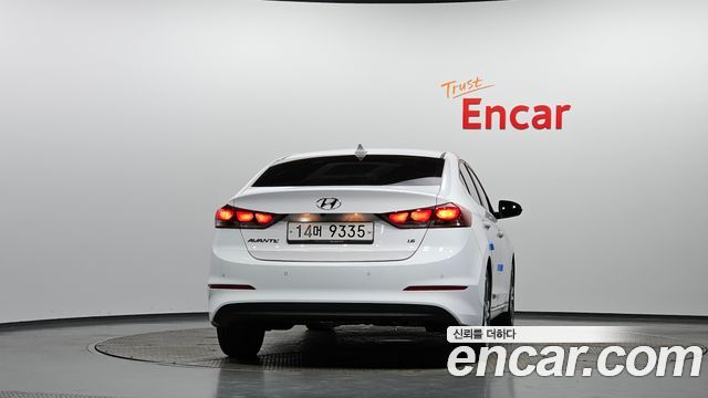 Hyundai Avante (AD) 1.6 GDI Value Plus 2018 — фото 4
