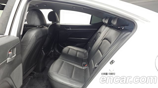 Hyundai Avante (AD) 1.6 GDI Value Plus 2018 — фото 11