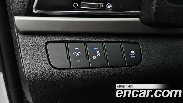 Hyundai Avante (AD) 1.6 GDI Value Plus 2018 — фото 13