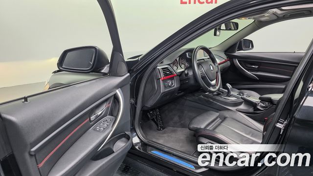 BMW 3 Series (F30) 320i Sport 2012 — фото 10