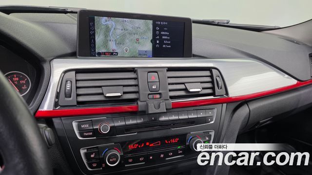 BMW 3 Series (F30) 320i Sport 2012 — фото 14