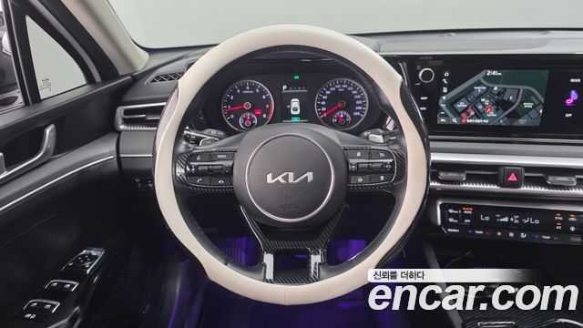 Kia K5 (III) 2.0 LPI(Renter car) Trandy 2023 — фото 13
