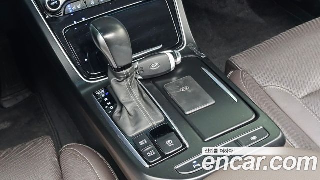 Hyundai Grandeur Hybrid (IG) Exclusive Special 2018 — фото 9