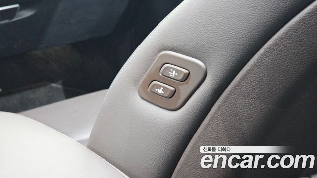 Hyundai Grandeur Hybrid (IG) Exclusive Special 2018 — фото 17