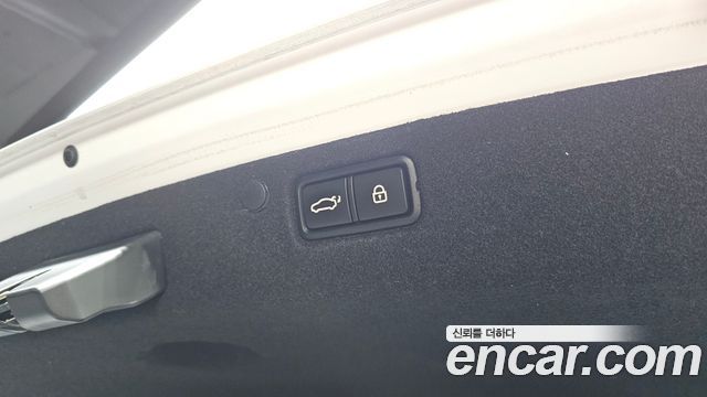 Hyundai Grandeur Hybrid (IG) Exclusive Special 2018 — фото 18