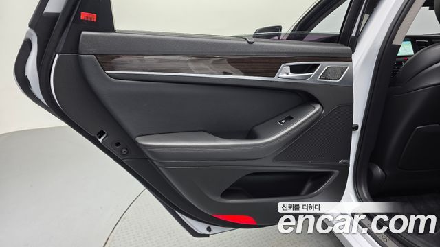 Genesis G80 3.3 GDI Premium Luxury 2017 — фото 25