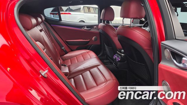 Kia Stinger 3.3 Turbo AWD GT 2020 — фото 11