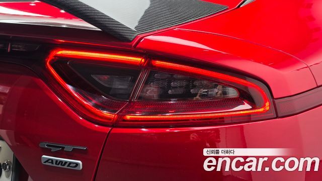 Kia Stinger 3.3 Turbo AWD GT 2020 — фото 23