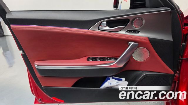 Kia Stinger 3.3 Turbo AWD GT 2020 — фото 24