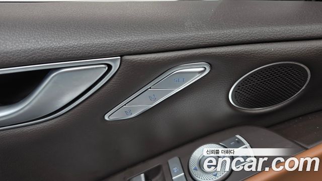 Genesis G80 (RG3) Gasoline 2.5 Turbo AWD 2022 — фото 28
