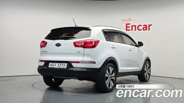 Kia Sportage R Diesel 2WD TLX Deluxe 2012 — фото 2