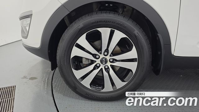 Kia Sportage R Diesel 2WD TLX Deluxe 2012 — фото 5