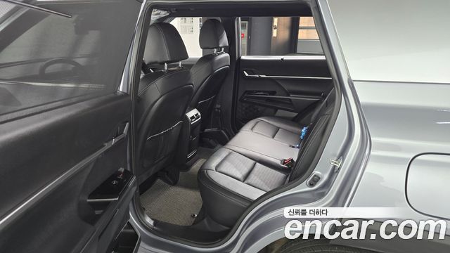 KG Mobility (SsangYong) Torres Gasoline 1.5 4WD T7 2023 — фото 11