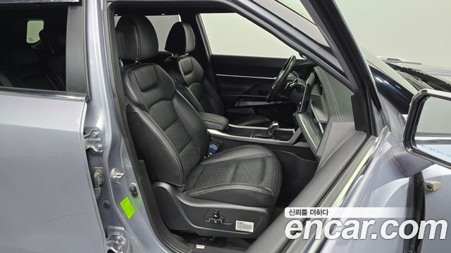 KG Mobility (SsangYong) Torres Gasoline 1.5 4WD T7 2023 — фото 26