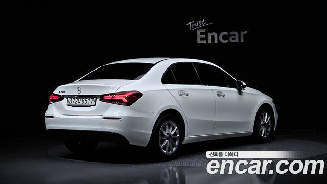 Mercedes-Benz A-Class (W177) A220 Sedan 2020 — фото 2