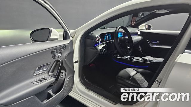 Mercedes-Benz A-Class (W177) A220 Sedan 2020 — фото 10