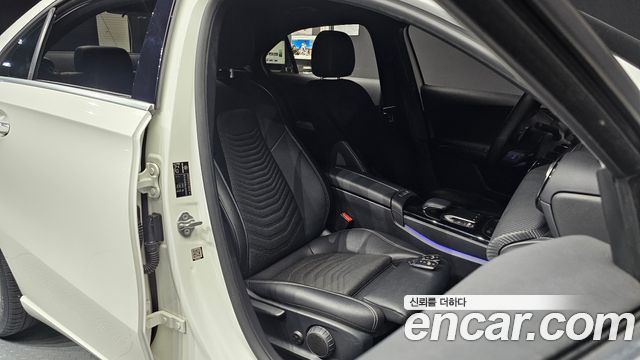 Mercedes-Benz A-Class (W177) A220 Sedan 2020 — фото 16