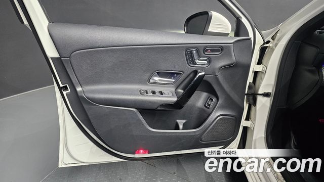 Mercedes-Benz A-Class (W177) A220 Sedan 2020 — фото 30